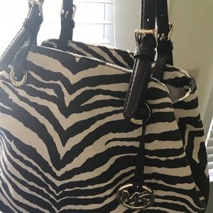 Micheal kors never used bag!